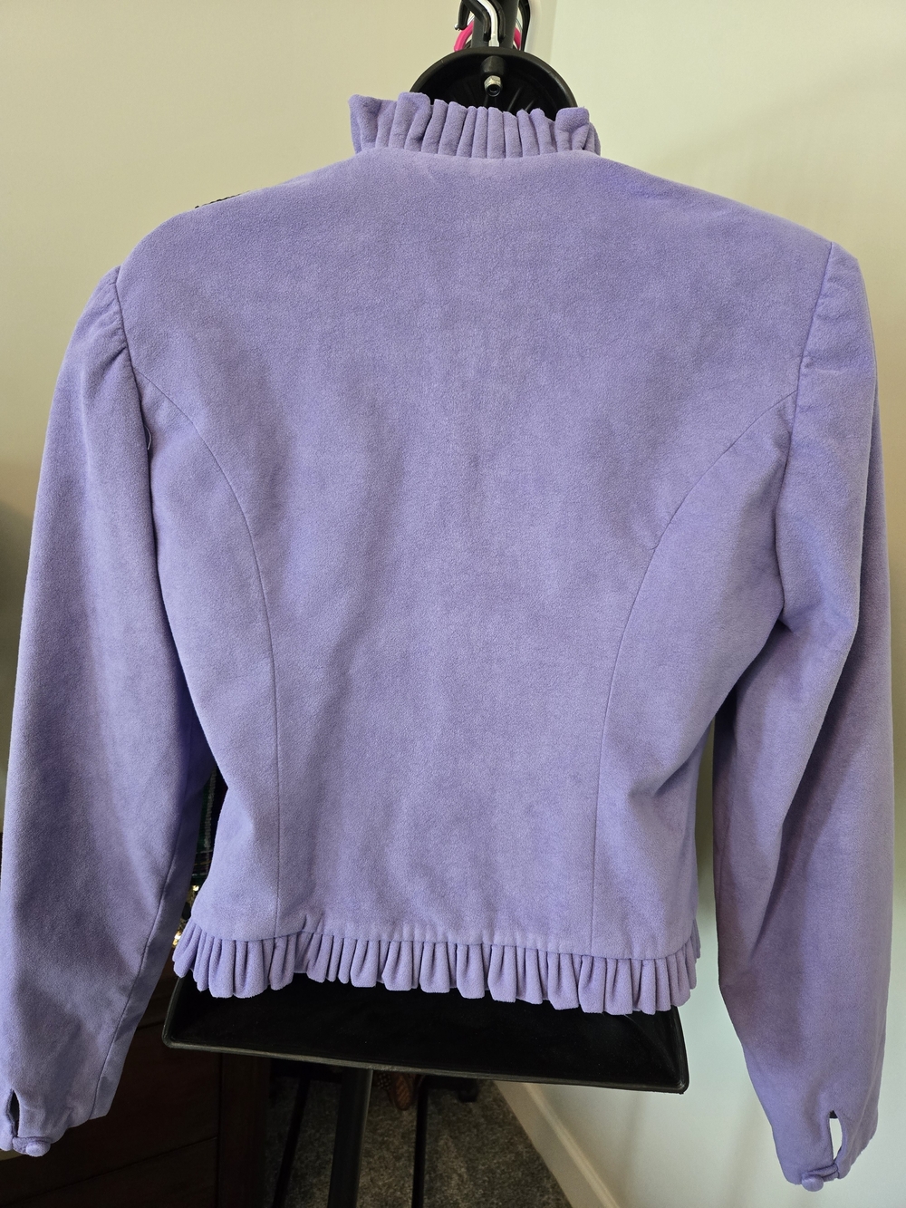 Short Women's Jacket - Picture 2 of 9